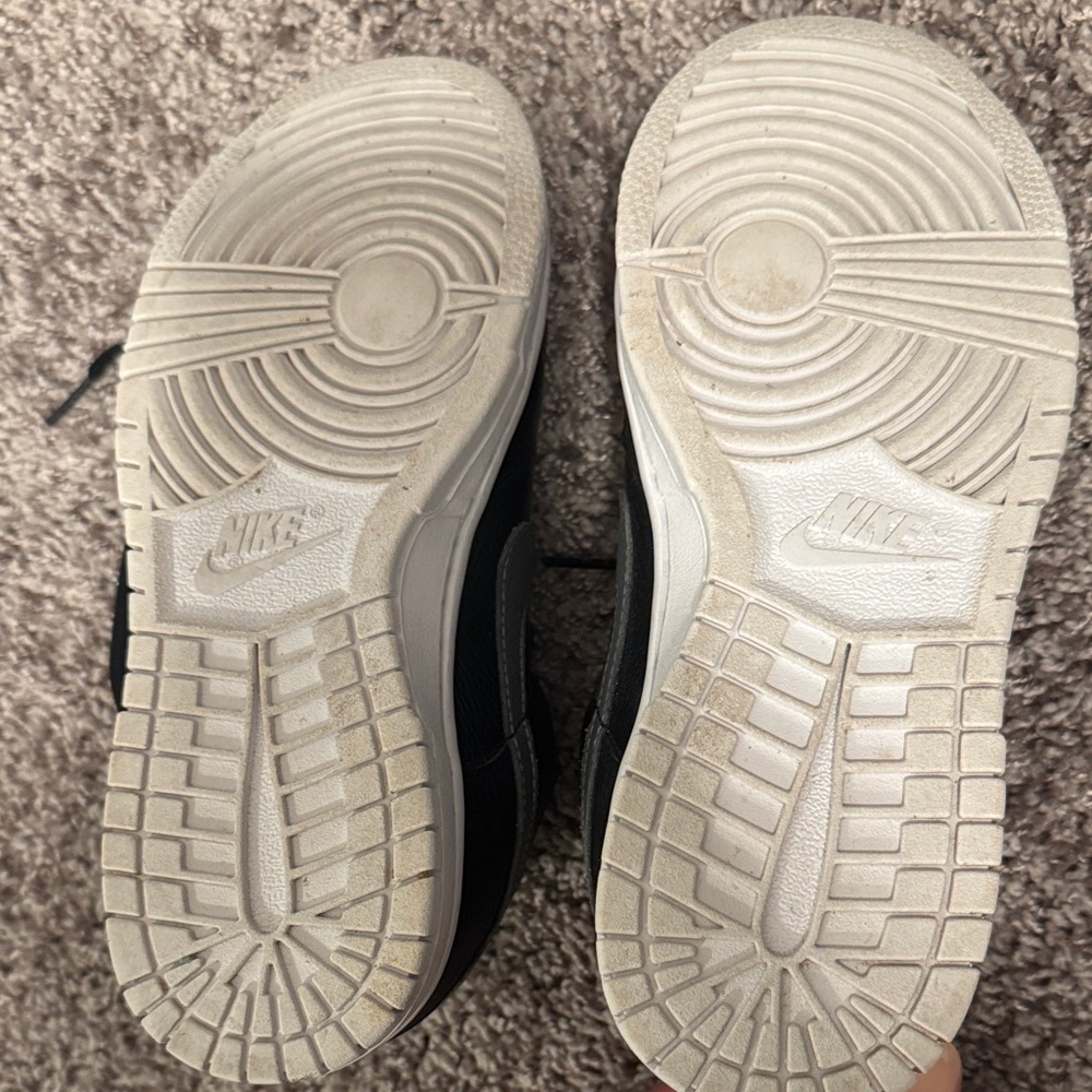 Nike Kids Black, Orange, and Gray Sneakers - Picture 4 of 4
